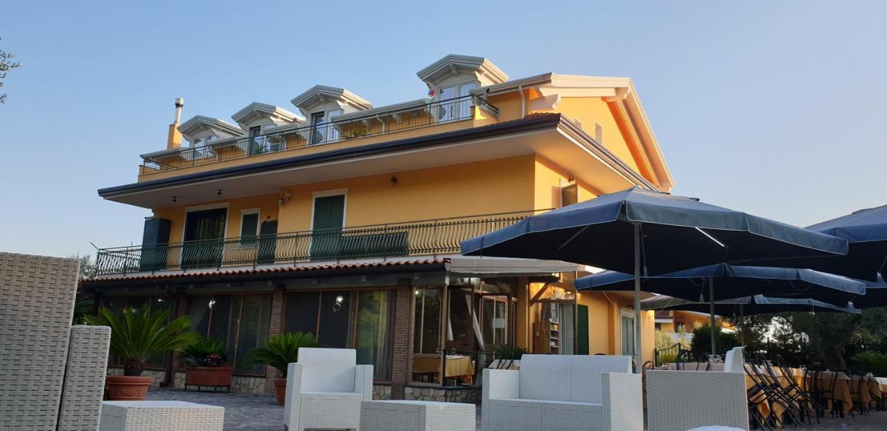 B&B Oliveto Caserta Eksteriør billede