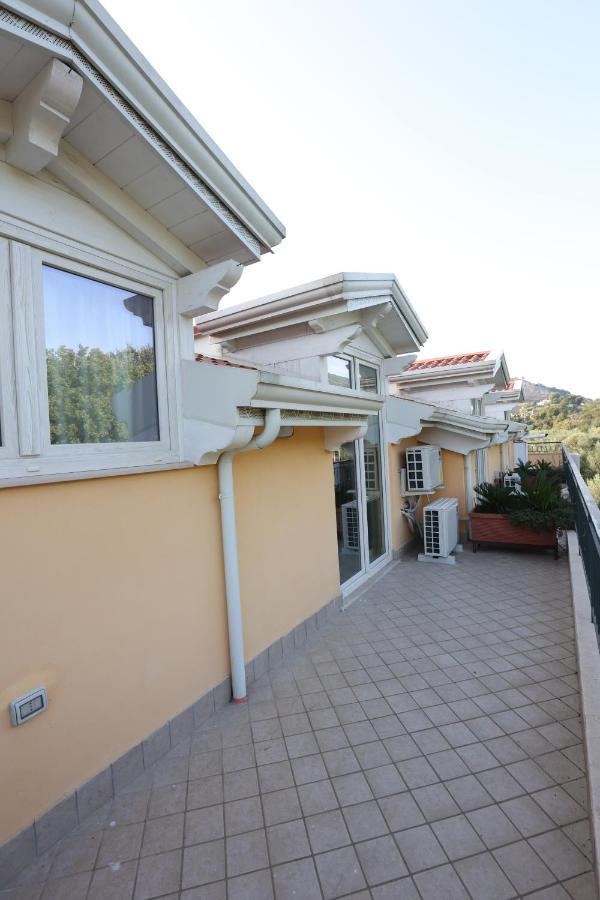 B&B Oliveto Caserta Eksteriør billede